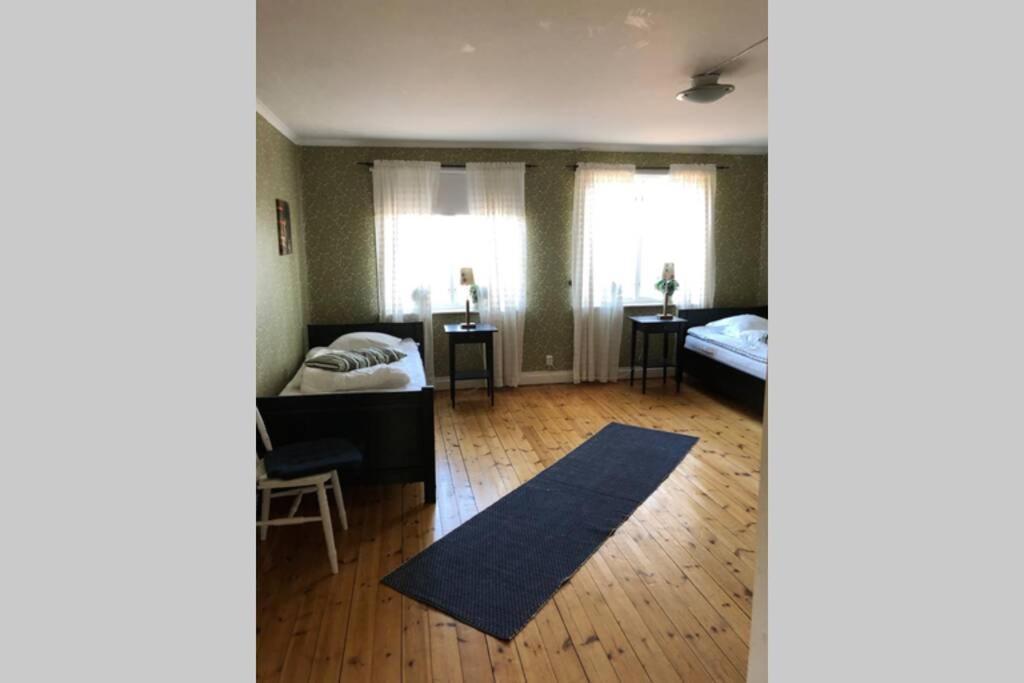 Egen Villa Pa Islandshastgard Riddarhyttan Esterno foto